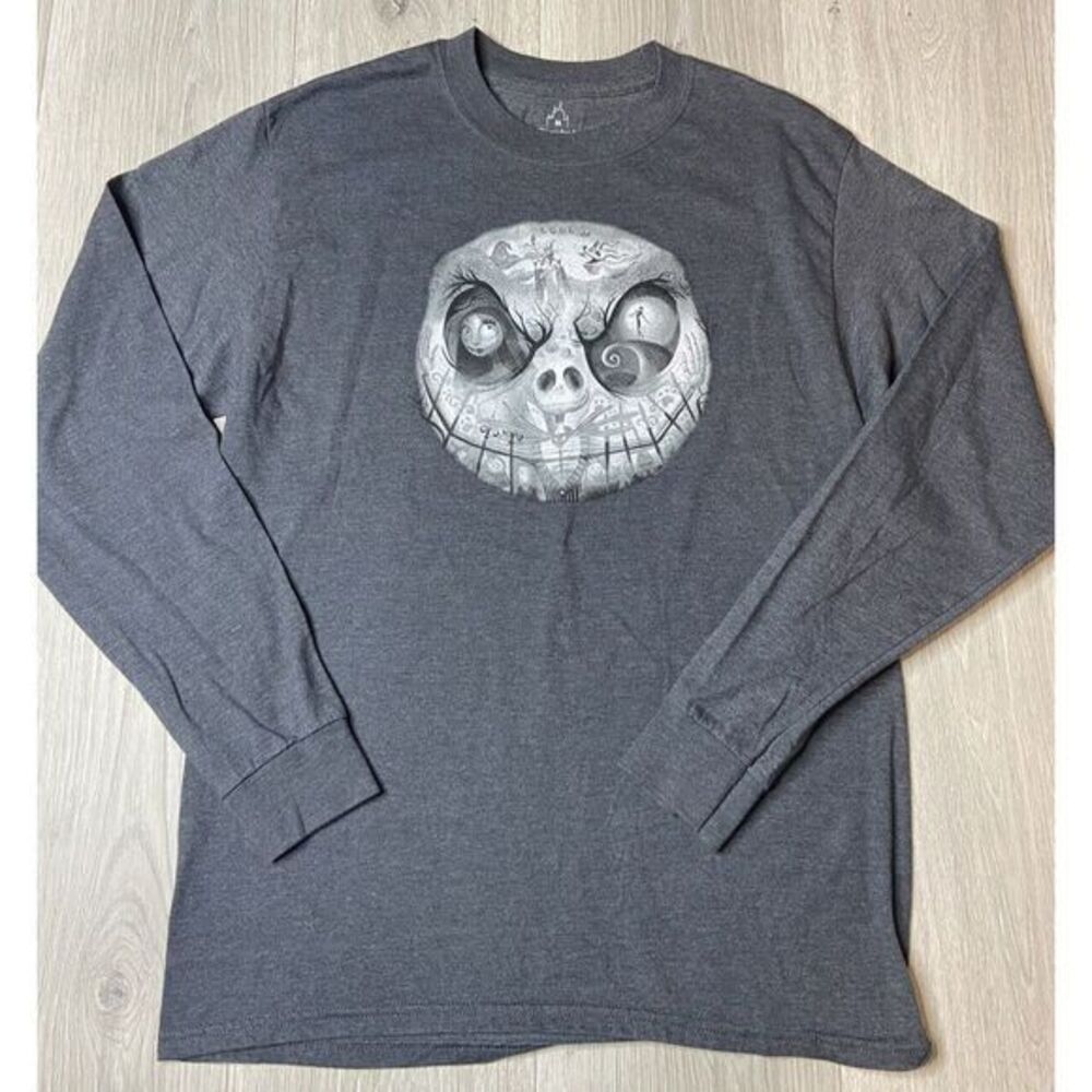 Disneyland Resort‎ Nightmare Before Christmas T-shirt Medium Lone Sleeve Gray
